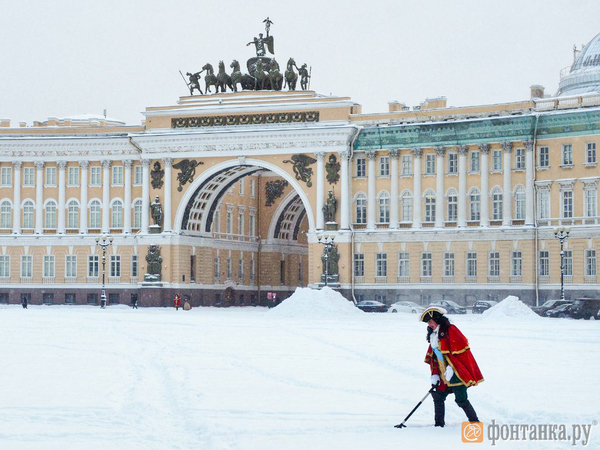Фото дня: Петр I взялся за лопату