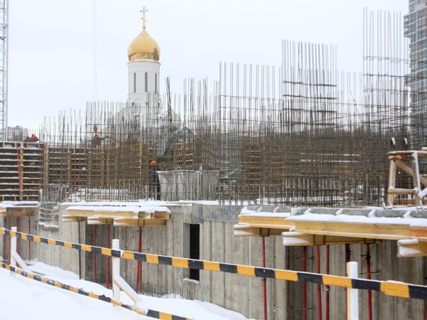 Началось возведение 1-го этажа ЖК «ПаркЛэнд» от «Полис Групп»