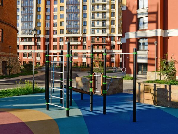 Один из самых благоустроенных дворов Петербурга создан «Северным городом»