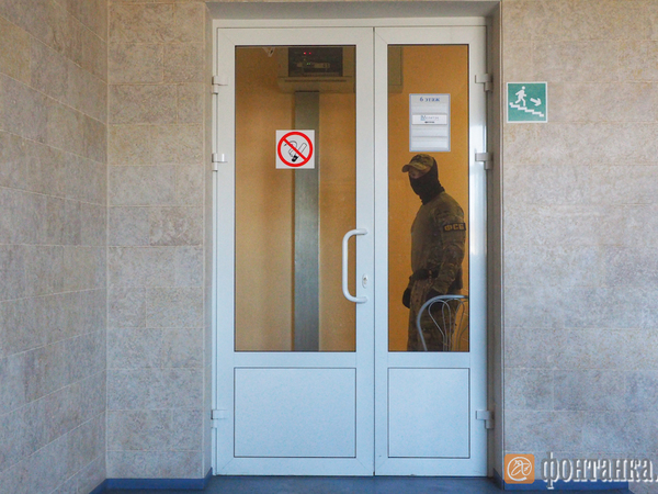 ФСБ провела для сайентологов принудительную экскурсию по Петербургу