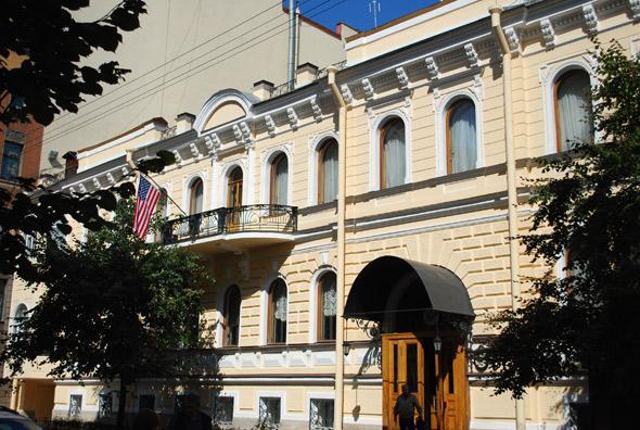 Здание резиденции в Гродненском переулке
