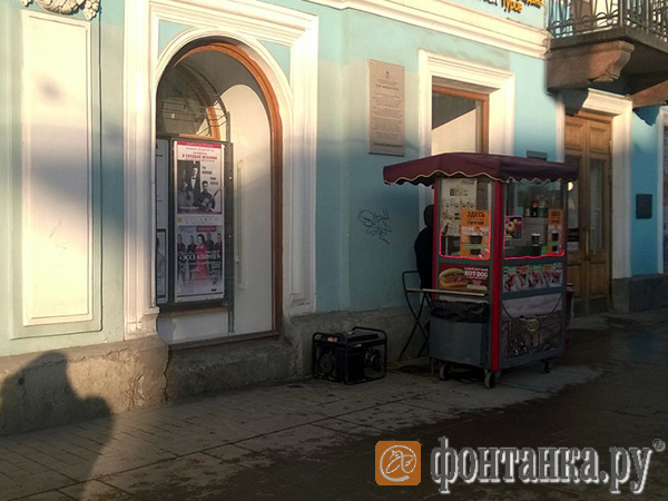 Как храм муз изгоняет торговцев сосисками
