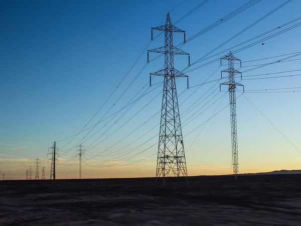 ФСК ЕЭС направит на ремонт энергосетей на Северо-Западе 1,3 млрд рублей
