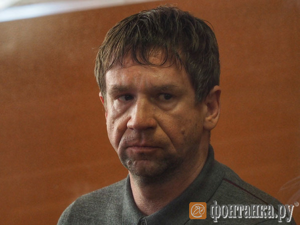 Страна своих не выдает, страна своих сама сажает