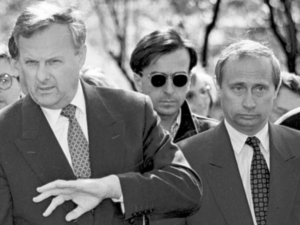 «Конечно, предал»: о чем рассказал Владимир Путин в фильме о Собчаке