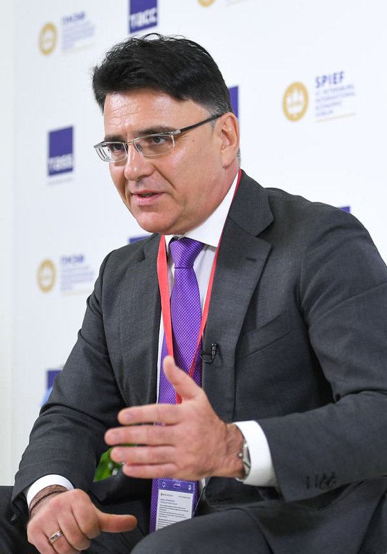 Глава Роскомнадзора Александр Жаров