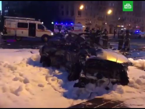 Мажоры заживо сгорели в Москве в «Мерседесе», уничтожив «Социальный патруль»