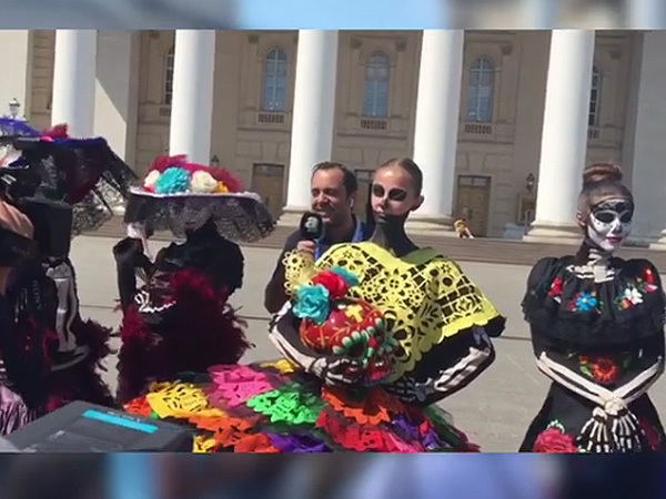 Гостиный двор заполняют «мертвецы»