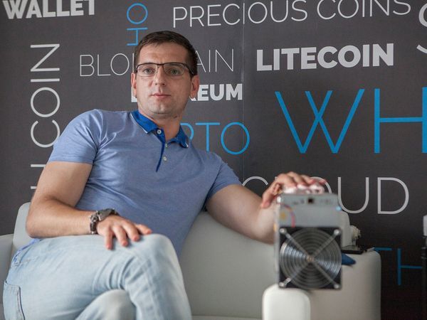 В компании CryptoUniverse появилась новая услуга – покупка ASIC-майнера в кредит