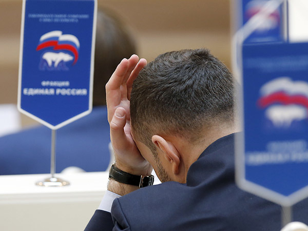 Почему «Единая Россия» начала проигрывать регионы