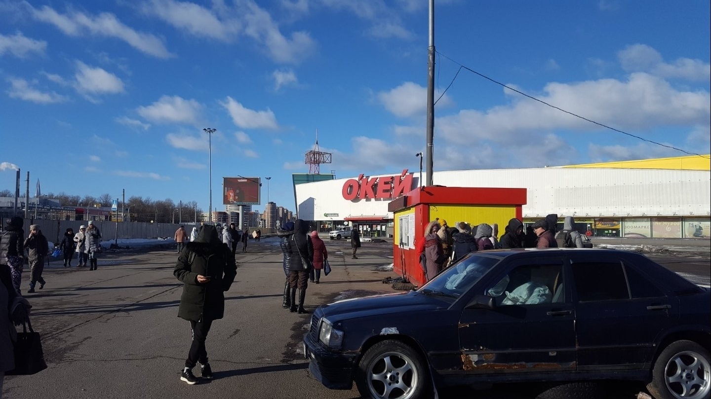 В питере эвакуируют торговые центры