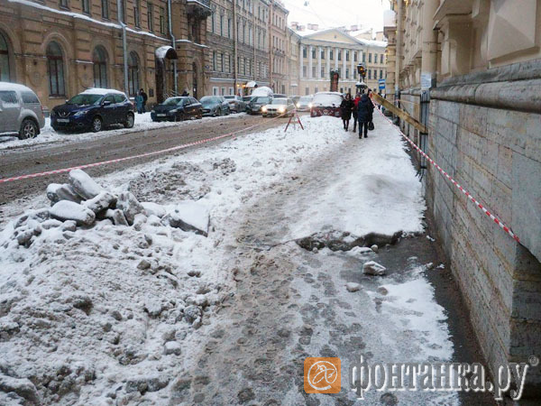 Ждите 20 суток, а пока возьмите ленточку: как провалился тест-драйв «горячей линии» по уборке снега в Петербурге